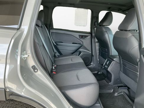 Used 2026 Subaru Forester Premium AWD/4WD image 15