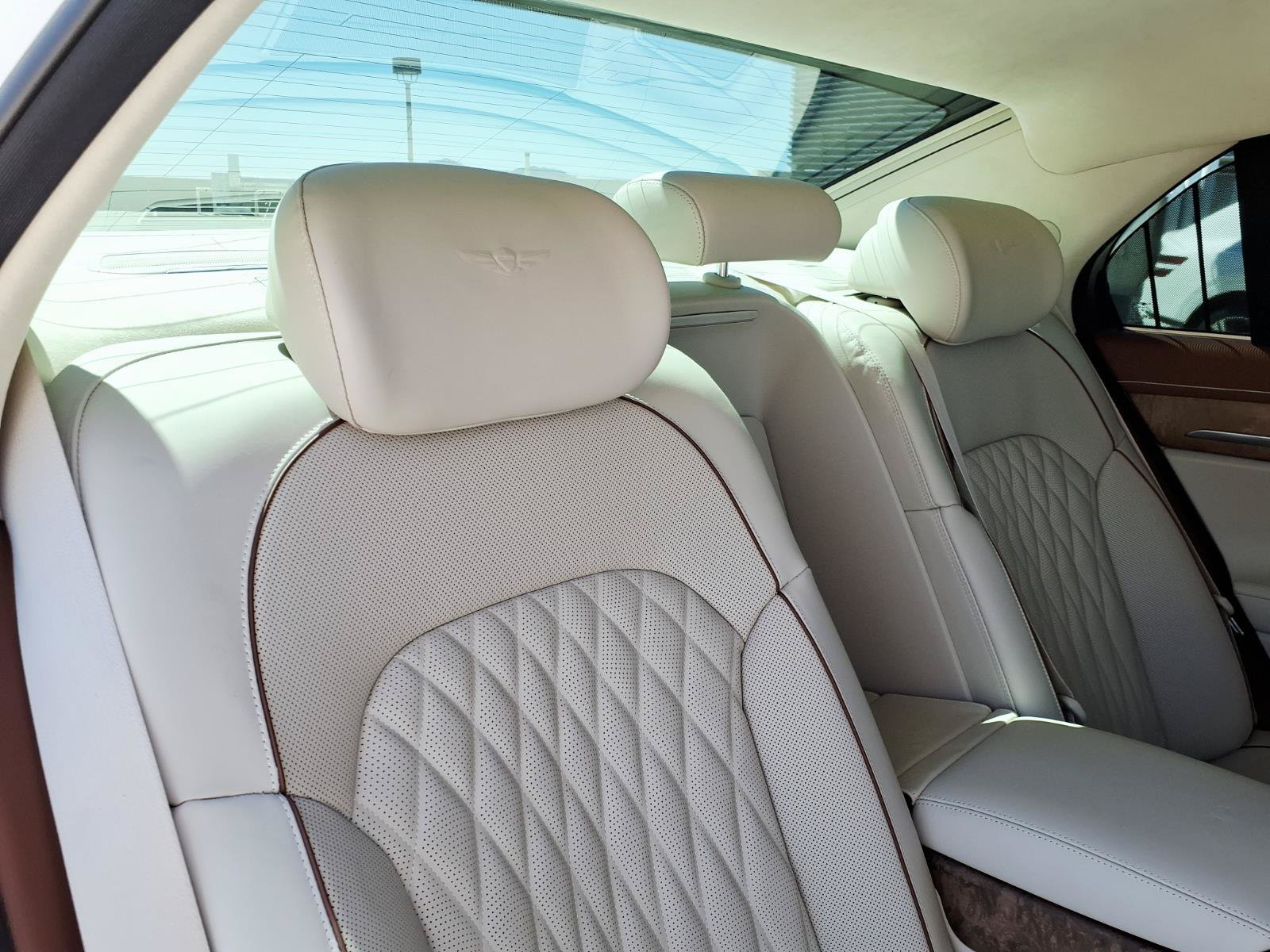 Used 2021 Genesis G90 3.3T Premium RWD image 14