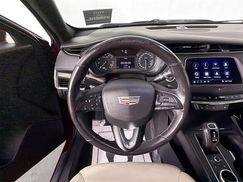 Used 2019 Cadillac XT4 Sport image 11