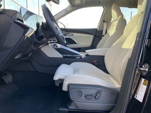 Certified 2025 Audi Q5 Premium Plus w/ Premium Plus image 4