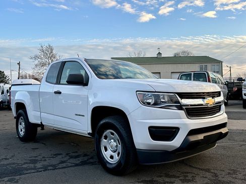 Used 2020 Chevrolet Colorado W/T w/ WT Convenience Package image 3