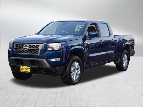 Certified 2023 Nissan Frontier SV w/ Technology Package image 3