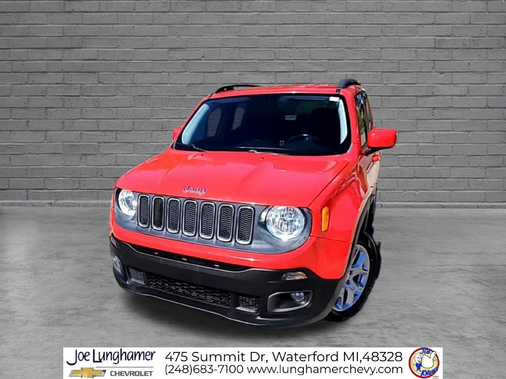 Used 2017 Jeep Renegade Latitude FWD image 3