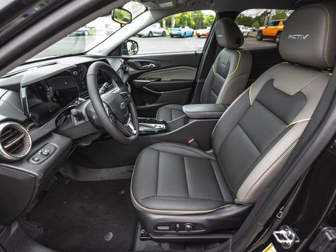New 2026 Chevrolet Trax ACTIV w/ Driver Confidence Package FWD image 19