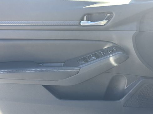 New 2025 Nissan Altima 2.5 SV image 10