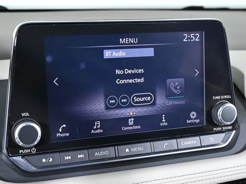 Certified 2023 Nissan Rogue SV image 17