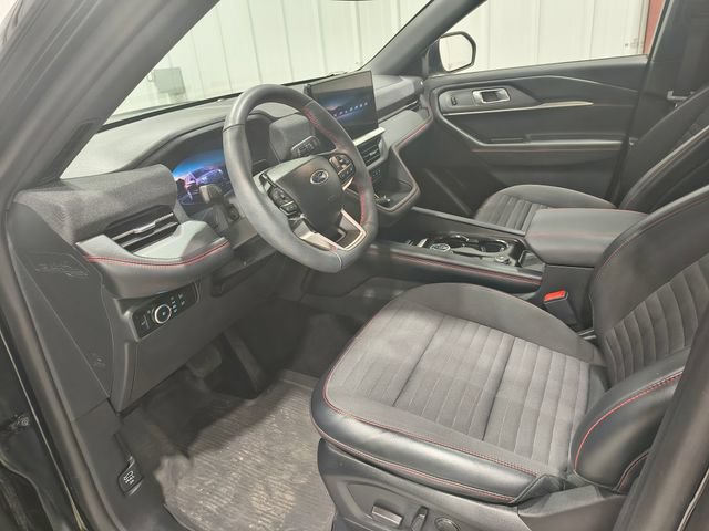 Certified 2025 Ford Explorer ST-Line w/ Premium Package AWD/4WD image 13