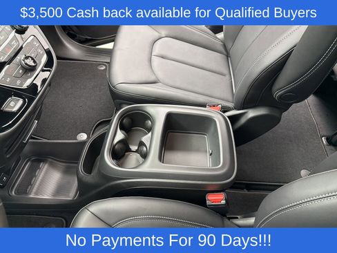 New 2026 Chrysler Pacifica Select w/ S Appearance Package image 23