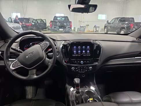 Used 2023 Chevrolet Traverse RS AWD/4WD image 4