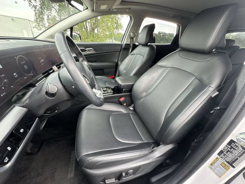 Used 2024 Kia Sportage SX FWD image 11