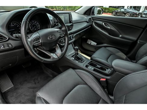 Used 2018 Hyundai Elantra GT w/ Tech Package 03 FWD image 18
