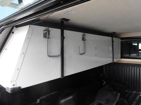 Used 2022 Toyota Tacoma SR image 13