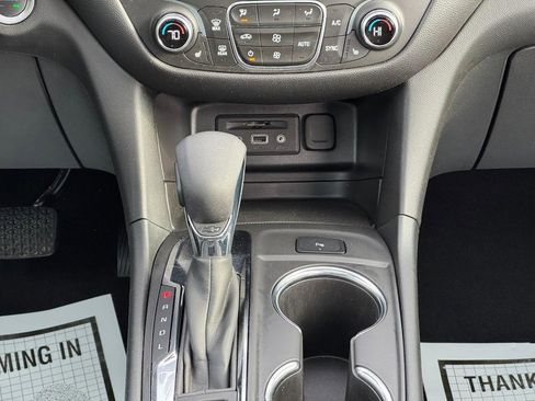 Certified 2024 Chevrolet Equinox LT FWD image 14