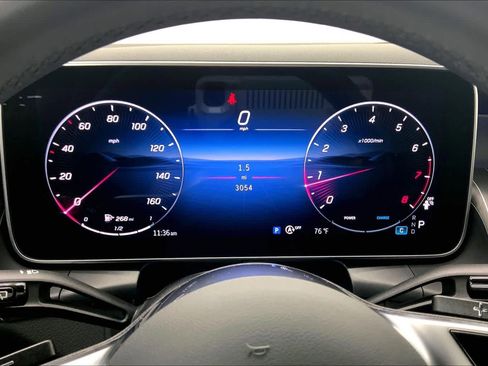 Used 2026 Mercedes-Benz GLC 300 image 23