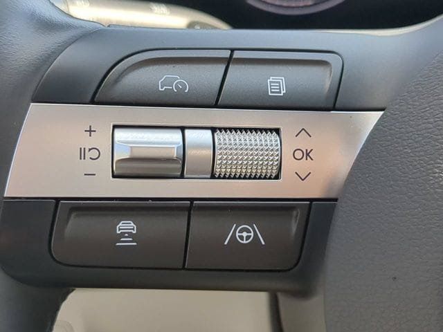 Used 2026 Hyundai Kona SEL Sport FWD image 23
