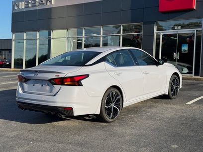 New 2025 Nissan Altima 2.5 SR w/ SR Premium Package