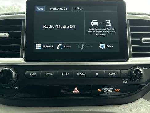 Used 2021 Hyundai Venue SEL image 17