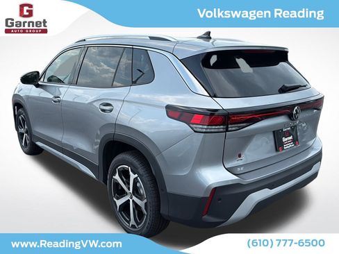 New 2025 Volkswagen Tiguan SE image 7