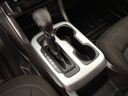 Used 2022 Chevrolet Colorado LT w/ Fleet Safety Package image 7