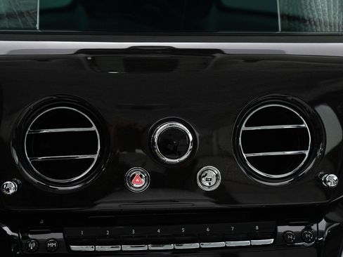 Certified 2023 Rolls-Royce Phantom Sedan image 46