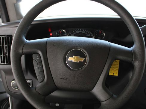 Used 2024 Chevrolet Express 2500 w/ Driver Convenience Package image 25