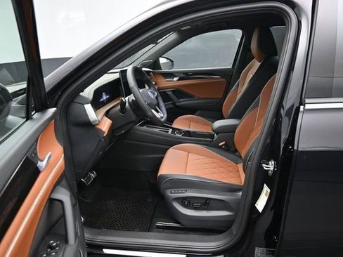 New 2026 Volkswagen Tiguan SEL R-Line AWD/4WD image 9