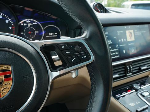 Used 2020 Porsche Cayenne AWD/4WD image 27