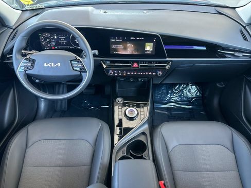Used 2024 Kia Niro Wind FWD image 13