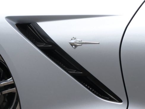 Used 2017 Chevrolet Corvette Stingray Coupe w/ 1LT RWD image 49