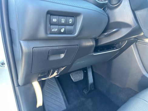 Certified 2025 Toyota Highlander Platinum AWD/4WD image 23