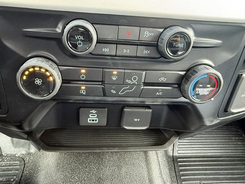 New 2025 Ford F550 4x4 Regular Cab Super Duty image 36