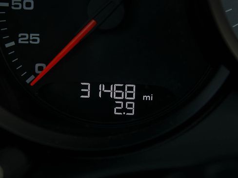 Used 2017 Porsche 718 Boxster S image 24