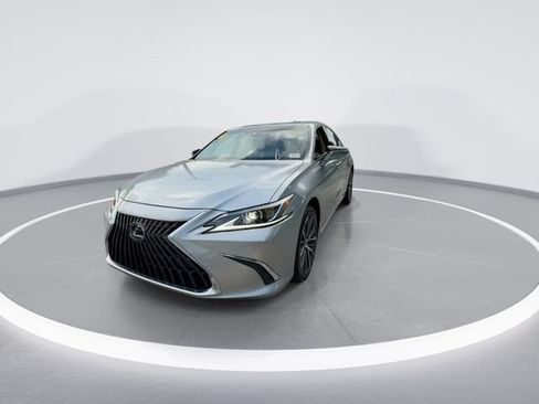 Certified 2025 Lexus ES 350 w/ Premium Package FWD image 4