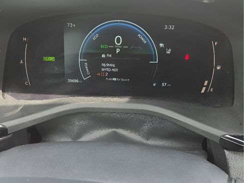 Used 2025 Toyota Camry LE FWD image 17