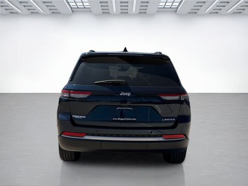 New 2026 Jeep Grand Cherokee Limited RWD image 4