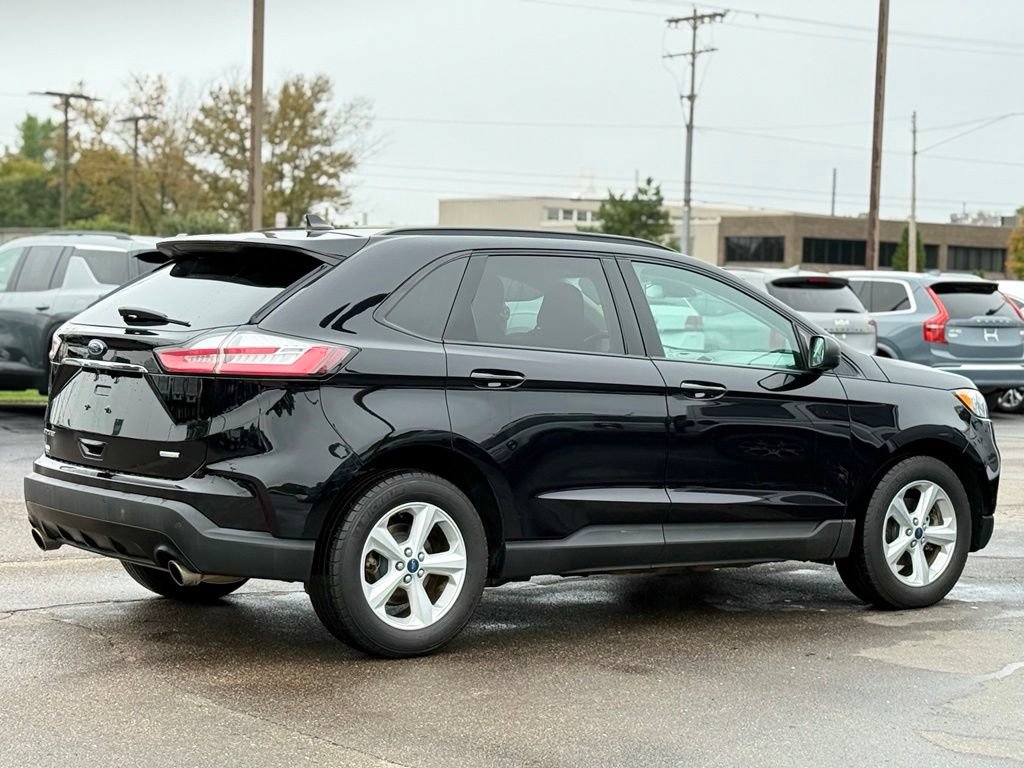 Used 2020 Ford Edge SE w/ Cargo Accessory Package FWD image 32