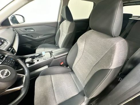 Used 2023 Nissan Rogue SV FWD image 14