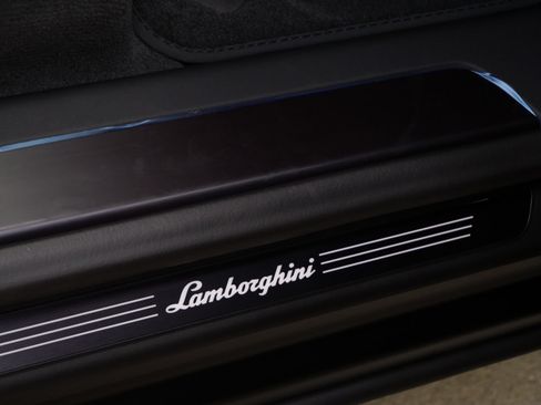 Used 2024 Lamborghini Urus S AWD/4WD image 25