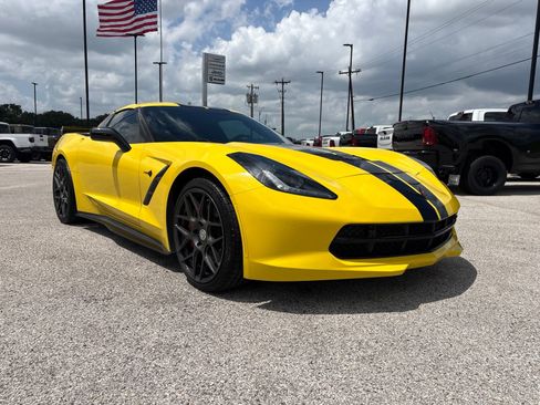 Used 2016 Chevrolet Corvette Stingray Coupe w/ 3LT Preferred Equipment Group RWD image 8