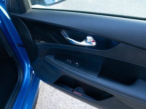 Used 2024 Kia Forte GT-Line image 41