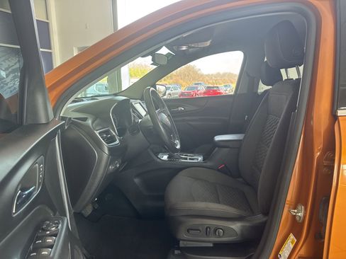 Used 2018 Chevrolet Equinox LT image 19