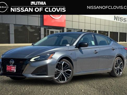 Used 2023 Nissan Altima 2.5 SR FWD image 1
