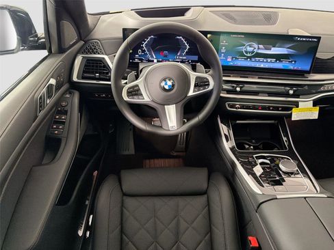 New 2026 BMW X5 xDrive40i w/ M Sport Package AWD/4WD image 24