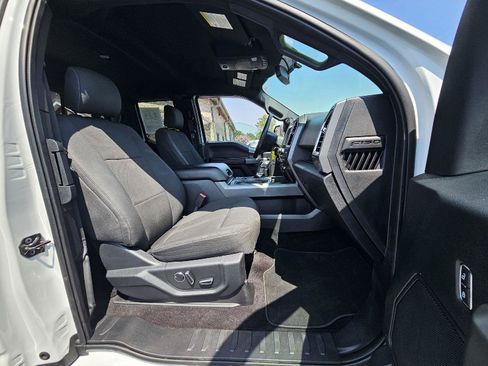 Used 2016 Ford F150 XLT w/ Equipment Group 302A Luxury AWD/4WD image 16