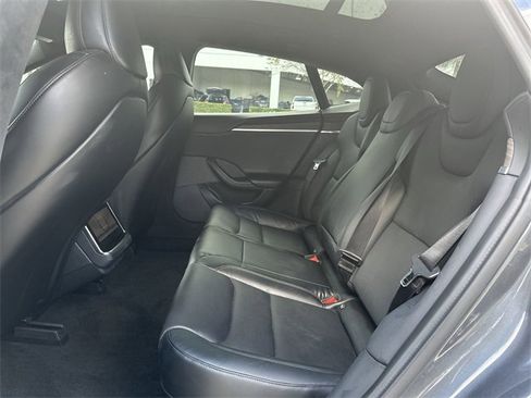 Used 2022 Tesla Model S image 26