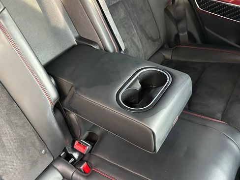 Used 2022 Genesis GV70 3.5T Sport w/ Sport Prestige Package image 32