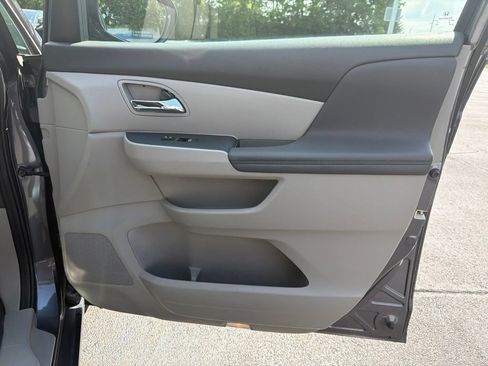 Used 2015 Honda Odyssey EX image 24