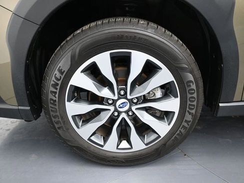 Used 2024 Subaru Outback Limited AWD/4WD image 9