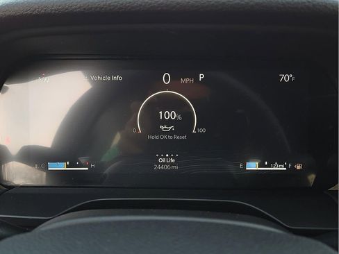 Used 2025 Jeep Grand Cherokee L Limited w/ Black Appearance Package image 18