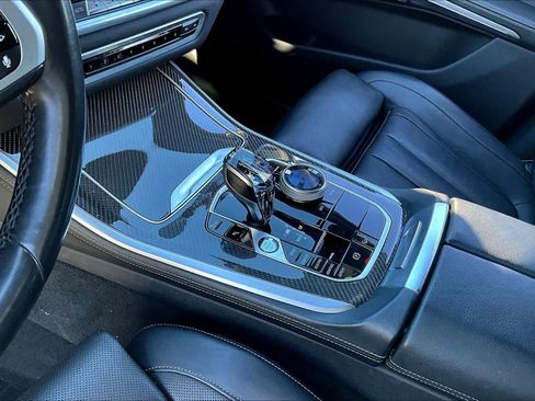 Used 2021 BMW X5 M50i w/ Executive Package image 27